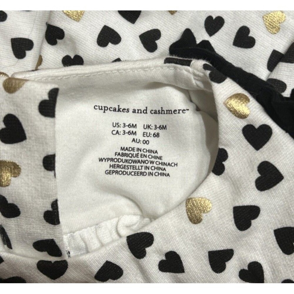 Cupcakes and Cashmere Baby Girl Dress 3-6M Heart Gold Scalloped Bow Sleeve NWOT - Picture 4 of 6